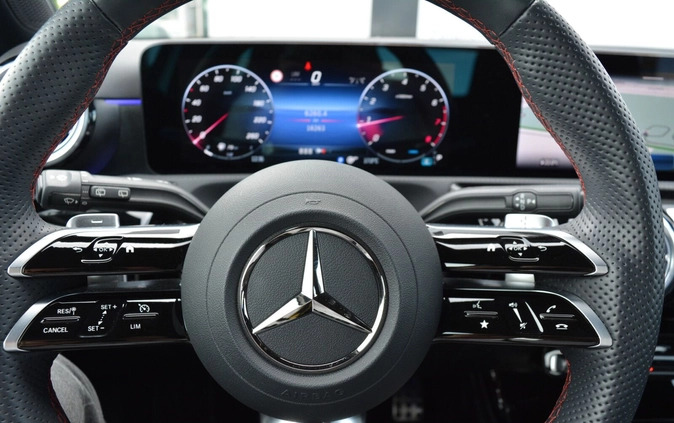 Mercedes-Benz Klasa A cena 184900 przebieg: 16253, rok produkcji 2023 z Leszno małe 172